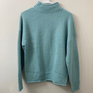 Cable knit, mint turtle neck sweater from Tecrew